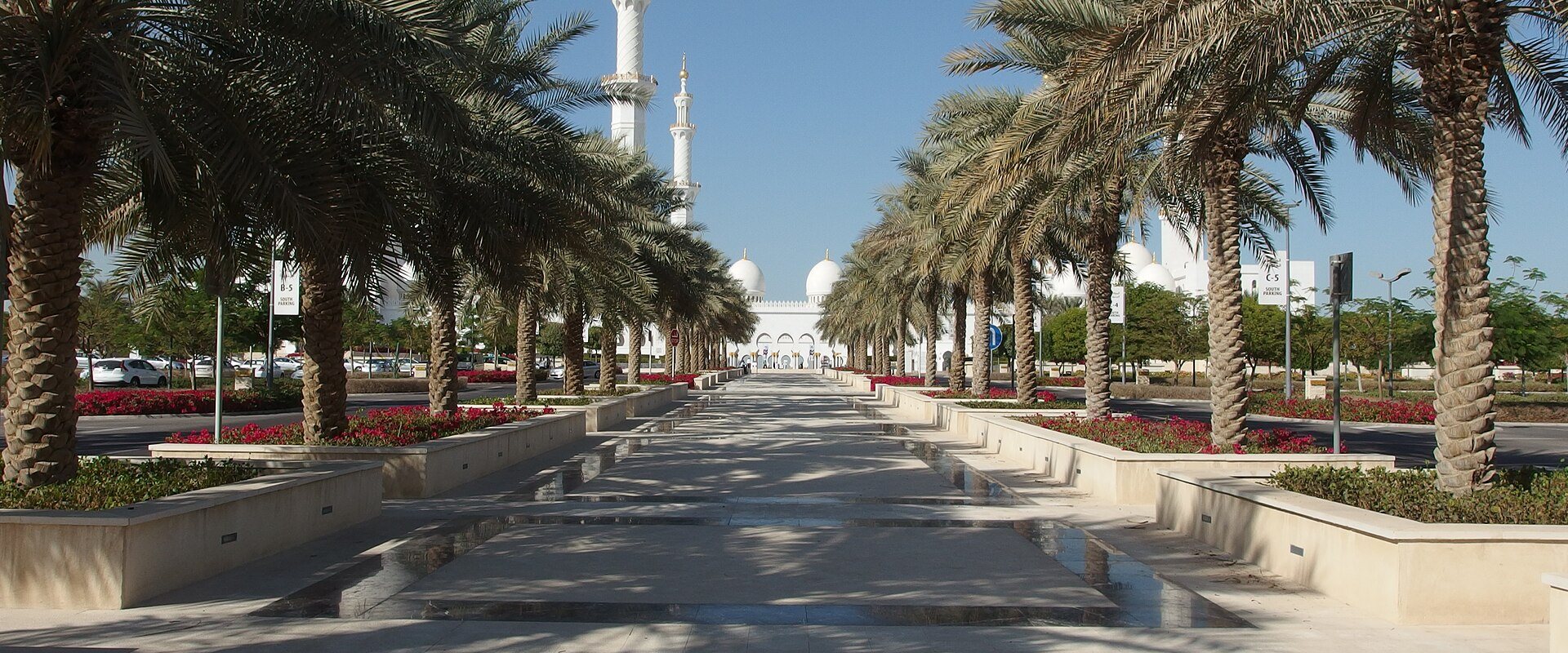 Sheikh Zayed Grand Mosque, Abu Dhabi, UAE