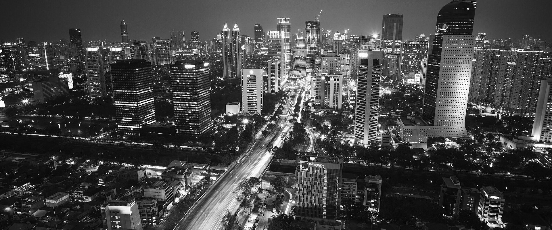 City activity Jakarta (Unsplash)