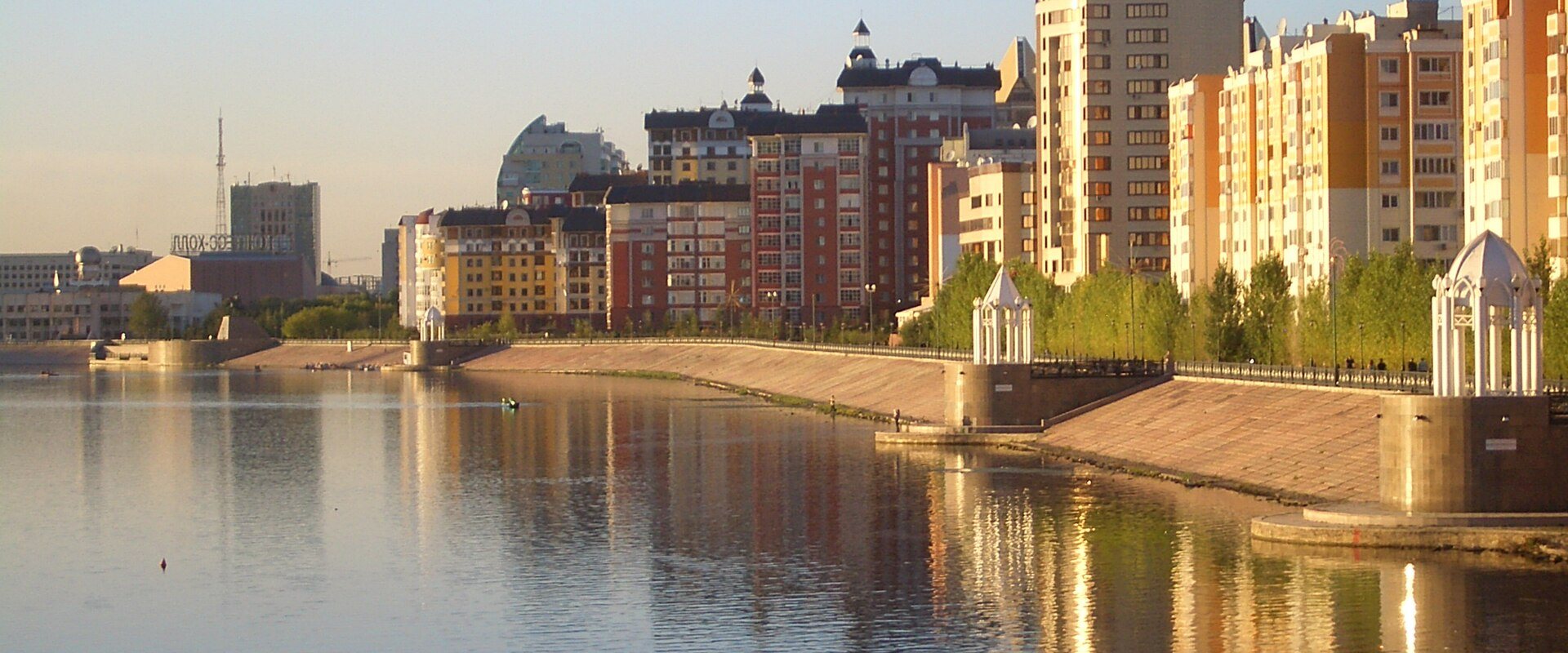 Astana-Ishim-River-embankment-7797