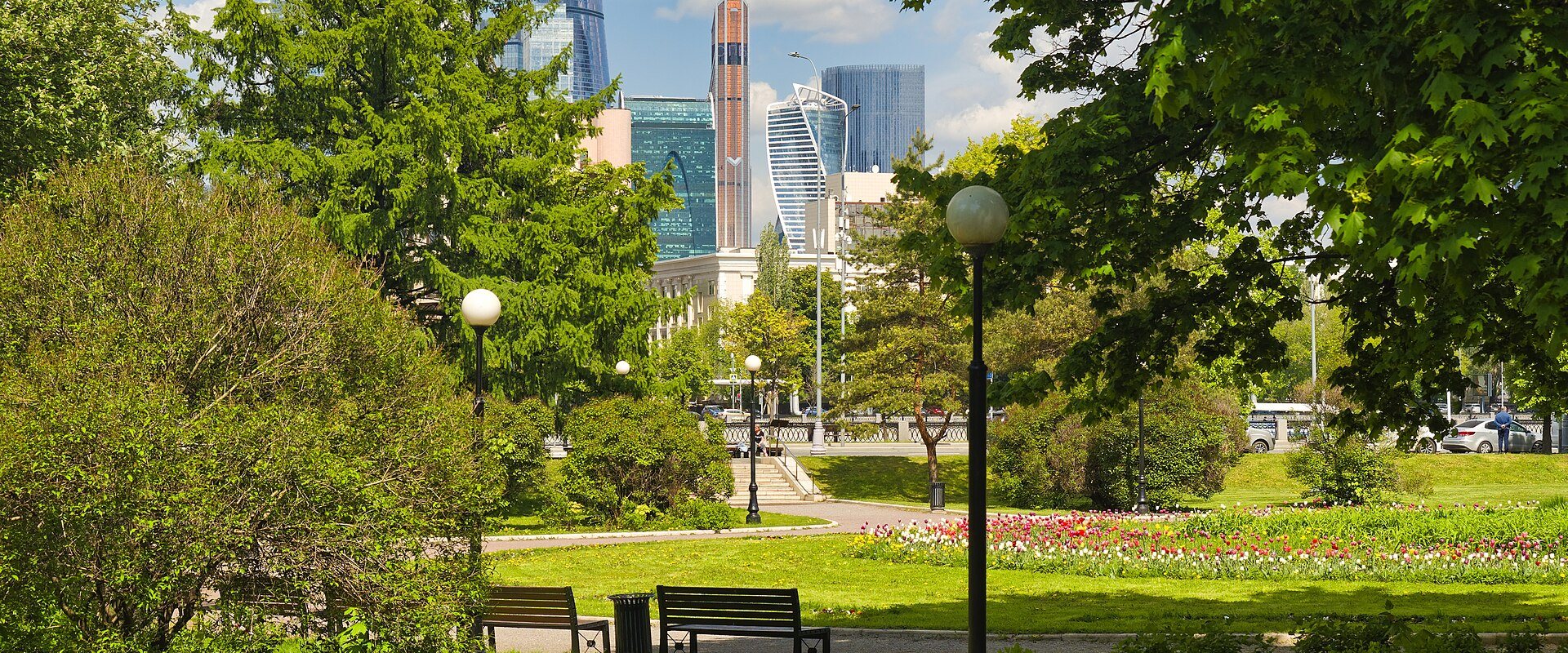 Moscow. Novodevichy Park. View of Moscow-City P5150124 2750